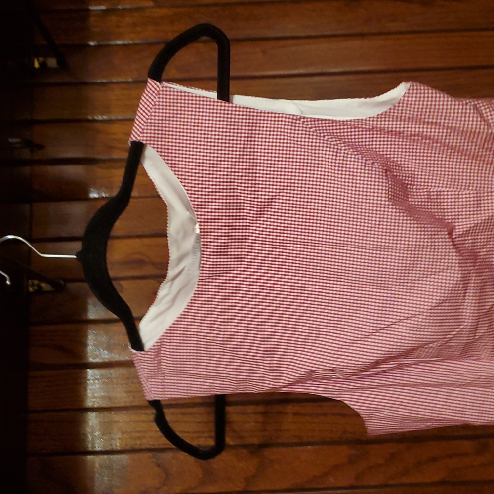 MORE TO COME SIZE MEDIUM Red Sleeveless Women's Top - Picture 5 of 11